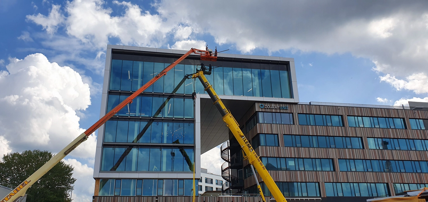 SG-Sonnenschutztechnik - Installation des Sonnenschutzsystems