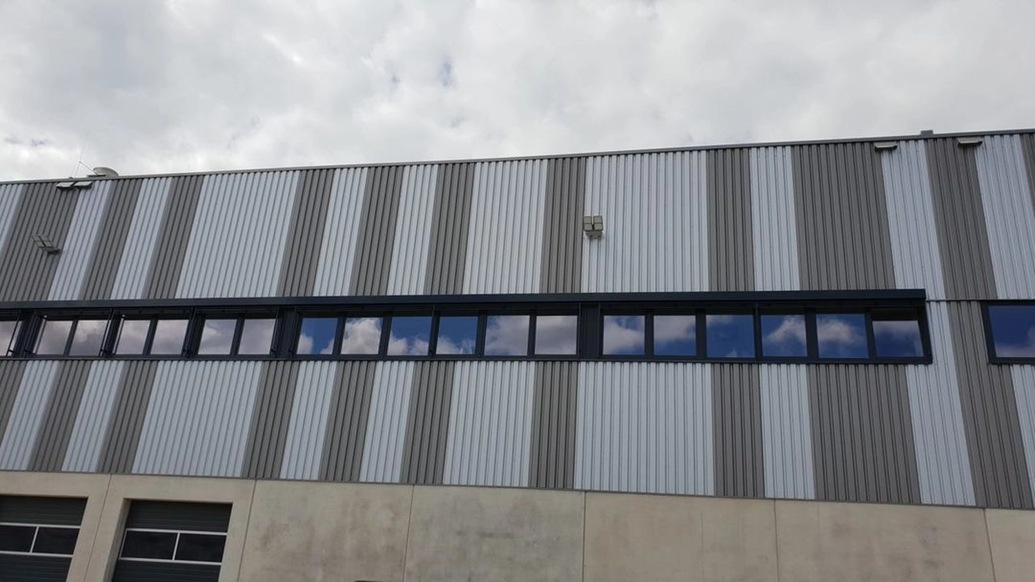 SG-Sonnenschutztechnik - Sonnenschutztechnik - Sonnenschutzsystem unter Windows
